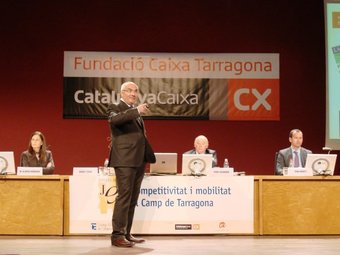 Adolf Todó, a Tarragona, en la conferència de la Jornada dels economistes 2010