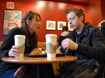 La cadena de cafeteries Starbucks investiga permanentment com sintonitzar amb els gustos dels seus clients.  MARC LLACH