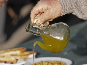 L'oli de Constantí es comercialitza amb l'etiqueta DOP Siurana. JOSÉ CARLOS LEÓN