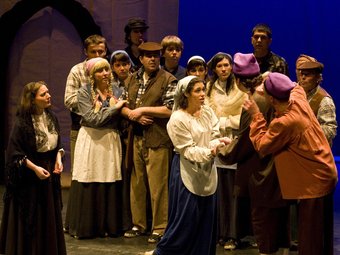 Escena de la representació dels Pastorets de la companyia La Golfa, l'any passat, al teatre Metropol de Tarragona. TJERK VAN DER MEULEN