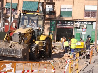 La maquinària ultima els darrers detalls del col·lector nou. CEDIDA