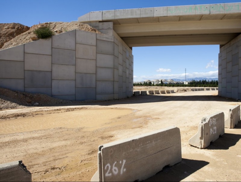 Les obres de la variant de l'Alde estan aturades des de fa un any i tres mesos ARXIU