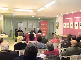 Regidors del Bloc es reunixen amb el veïnat de la zona de la platja de Gandia. CEDIDA