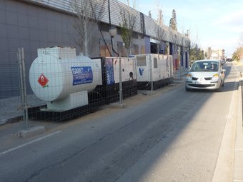 El generador està instal·lat a l'avinguda Aragonesa i molesta principalment als veïns de l'avinguda Santa Bàrbara. R.R