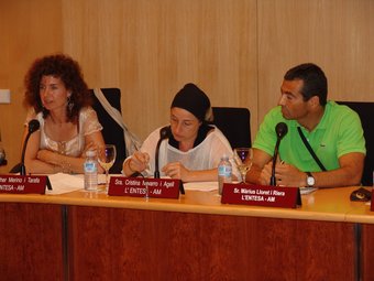 Els actuals regidors de l'Entesa a l'Ajuntament. D'esquerra a dreta: Esther Merino, Cristina Navarro i Màrius Lloret. A.G