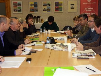 El grup parlamentari d'ICV, reunit a Lleida en la seva primera sortida de Barcelona. ACN