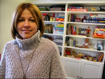 Adelina Araujo, al despatx actual de Criança a Castellbisbal, tot i que aviat es traslladarà a un local nou.  J. TORRENTS