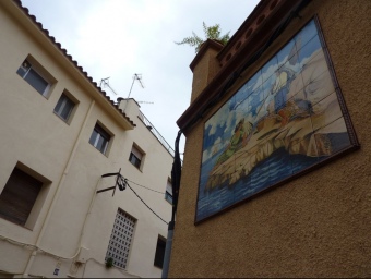 /L'habitatge del carrer Sant Martirià on van trobar lligat un home de peus i mans. OSCAR PINILLA
