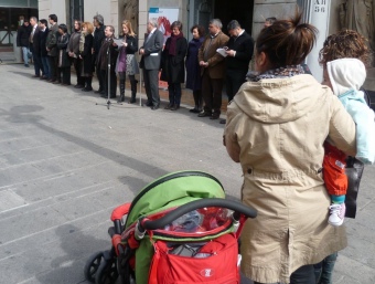 A Mataró, la lectura del manifest es va fer davant de l'edifici de l'ajuntament LL.M