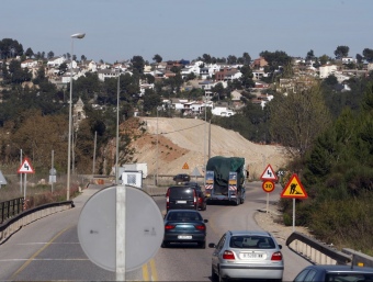 La carretera N-340, ahir a la tarda, sortint de Vallirana en direcció a Vilafranca del Penedès. ORIOL DURAN