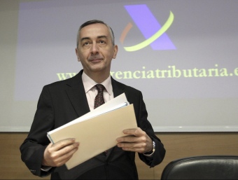 El secretari d'estat d'Hisenda, Carlos Ocaña, presentant la campanya.  EFE