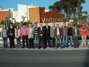 Foto de família dels candidats que integren la llista de CiU a Vallmoll