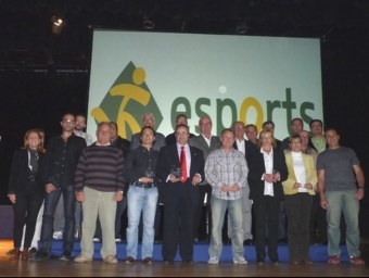 Una foto dels esportistes premiats EL PUNT