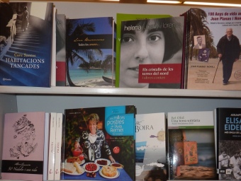 Les publicacions en clau comarcal a la llibreria Robafaves de Mataró. LL. ARCAL