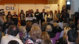 Una imatge de la campanya electoral de CiU a Roses, amb Pàramo fent el míting. A.V