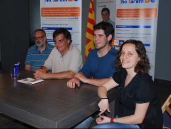 CiU-Via, a la campanya electoral. D'esquerra a dreta, Albert Bernadas, Lluís Giralt, Josep Rius, i Núria Mestre. M.L
