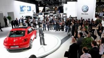 Expectació en la presentació del nou VW Beetle, una de les novetats a nivell europeu en la present edició del Saló de l'Automòbil de Barcelona. VOLKSWAGEN