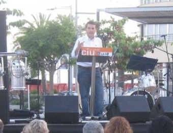 Francesc Garcia, en un moment del míting, a la plaça Mallorquines, divendres J.G.N