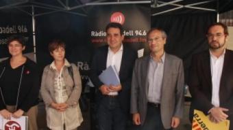 Domínguez, Garcia, Bustos, Rossinyol i Fernàndez, ahir al matí, abans del debat de Ràdio Sabadell.  E.A