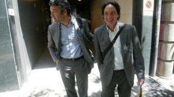 Amorós i Portabella sortint de la seu nacional d'ERC després de l'executiva postelectoral d'ahir QUIM PUIG