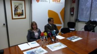 María Elena Pérez (PSC) i Joan Maresma (CiU) en una roda de premsa del desembre passat. C.A.F