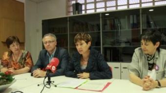 Carme Garcia, ahir a la tarda, amb Sílvia Carrasco, Carles Marlés i Teresa Mira a la seu d'ICV E.A