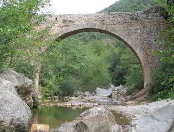 El pont de Valentí , una de les novetats a la llista de neteja del Consorci EL PUNT