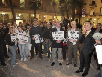 Una imatge de la manifestació convocada per PxC a Tortosa, l'octubre de l'any passat. ELISABETH MAGRE