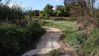 Riera del nucli de Cantallops, al terme municipal d'Avinyonet del Penedès, on s'haurien fet abocaments il·legals A. PUIG