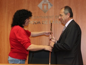 Compte (CiU), rebent ahir la vara d'alcalde de Huerta (PSC)