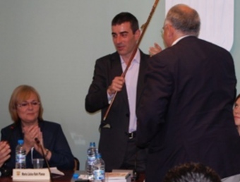 Xavier Godàs, en el moment de ser investit alcalde de Vilassar de Dalt, el dia 11 de juny. EL PUNT