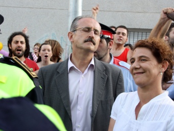 Una expressió de l'alcalde de Mollet, Josep Monràs, mentre era increpat per un grup de manifestants LLUÍS VILARÓ