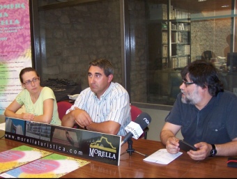 Eva Borràs, Rafael Pallarés i el president dels comerciants de Morella. CEDIDA