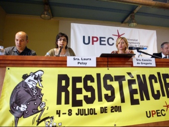 Els ponents en la inauguració de la Universitat Progressista d'Estiu de Catalunya, ahir a la seu d'UGT ORIOL DURAN