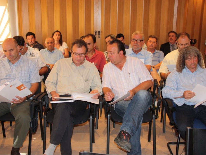 Els alcaldes del Pallars van rebre ahir explicacions de l'operació per part del govern. ACN