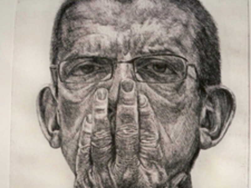 ‘Autoretrat amb mà a la boca' , un dels dibuixos que Javier Garcés exposa a Pals. EL PUNT