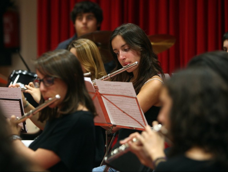 Alumnes de l'escola municipal de música de l'Eixample, en una imatge d'arxiu. ORIOL DURAN