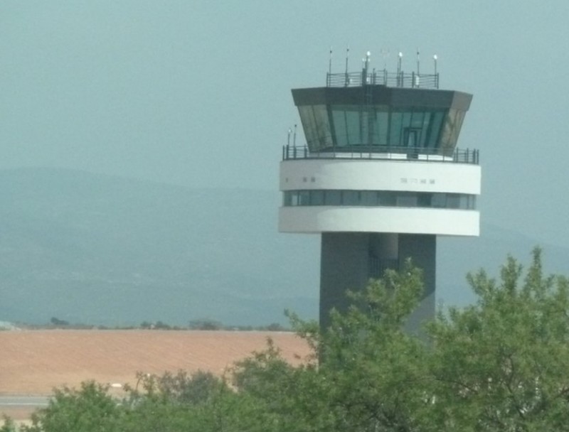 Torre de control de l'aeroport de Castelló, a Vilanova d'Alcolea. REDACCIÓ
