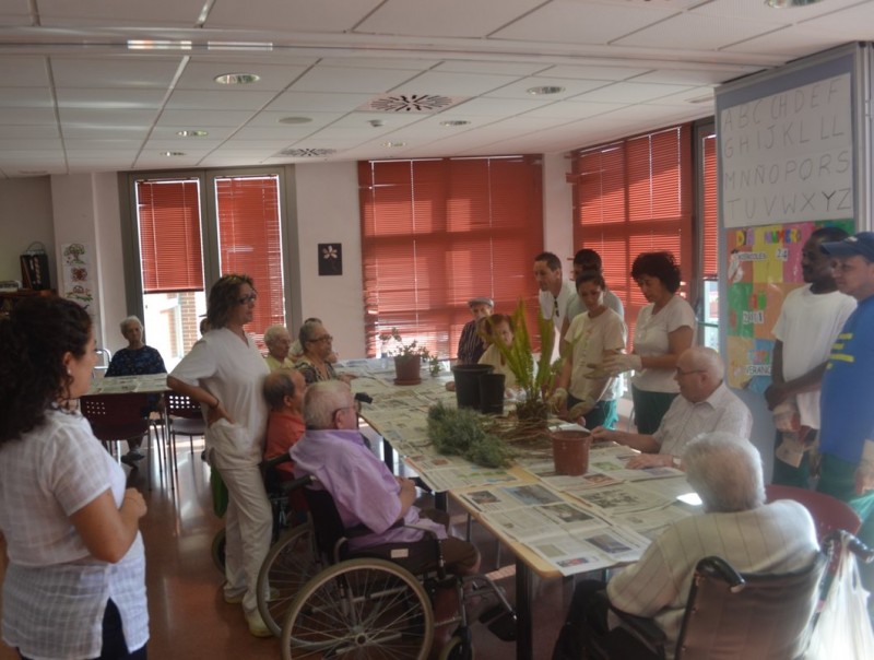 L'associació Hedra comença un taller de jardineria al Centre de Dia. CEDIDA