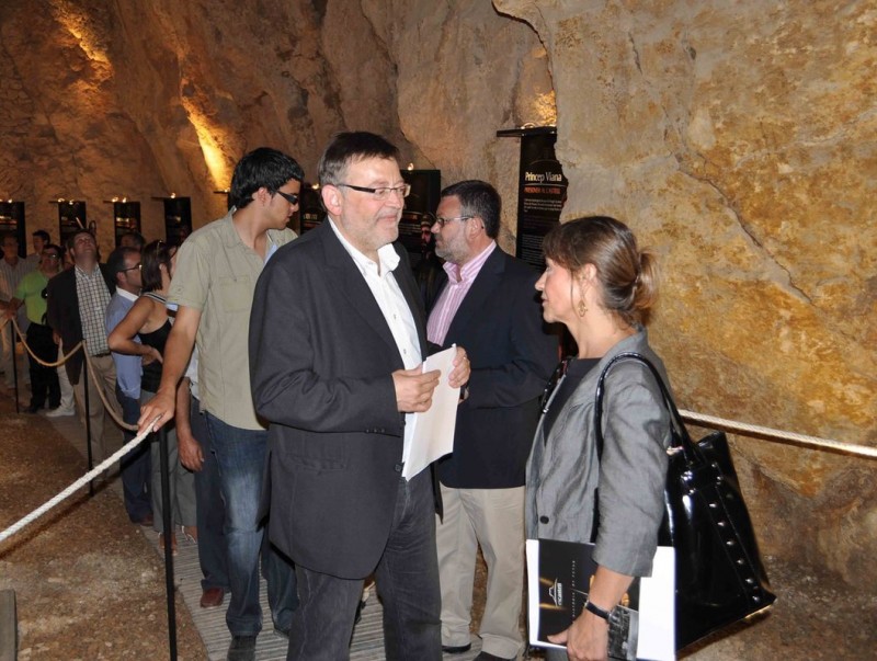 Visita girada a l túnel de la part de sota del Castell de Morella. CEDIDA