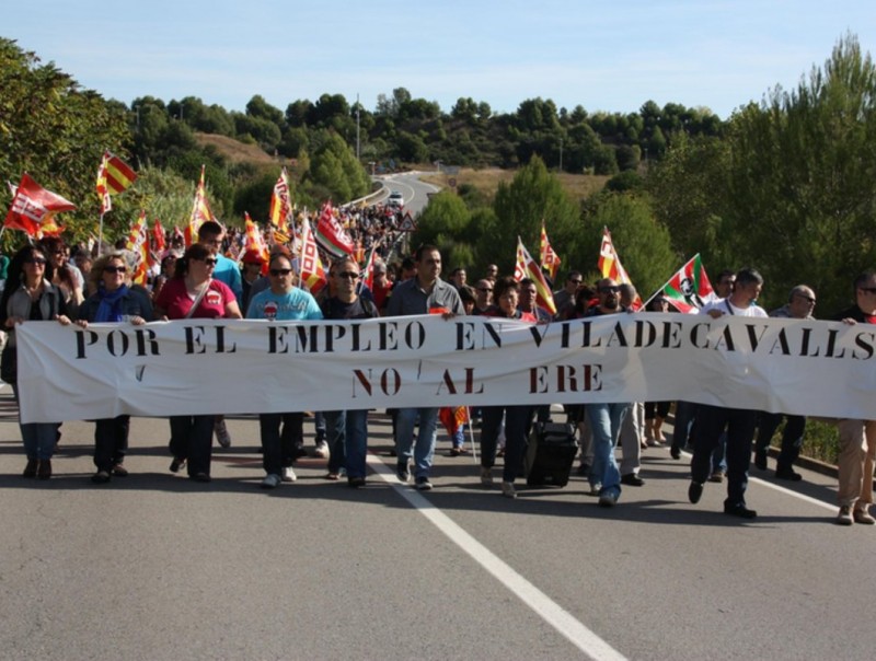 Treballadors de Viladecavalls s'han manifestat pels carrers en contra de l'ERO. ACN
