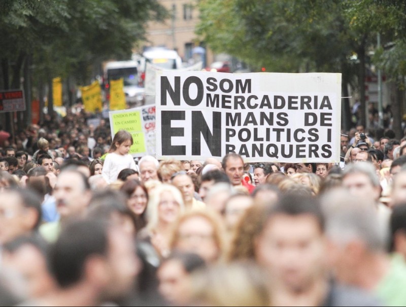 Un moment de la manifestació celebrada ahir al centre de Tarragona. DIMAS BALAGUER