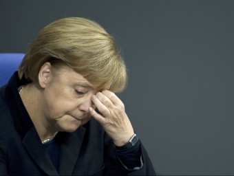La cancellera Angela Merkel ha vist com els mercats maltractaven el deute alemany.  ARXIU