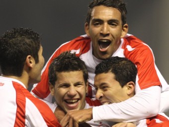 Els jugadors tunisians celebren un dels gols en el triomf davant Euskadi EFE