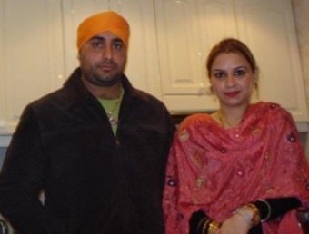 La víctima, Manprit Kaur, juntament al seu marit, Ajit Sing Sodhi, ara detingut EL PUNT AVUI
