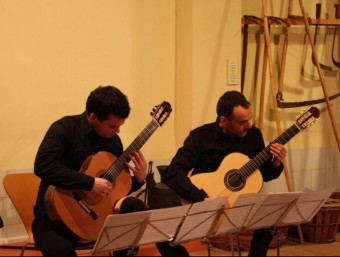 Concert de guitarra clàssica a l'andana del Museu Josep Ferrís. EL PUNT AVUI