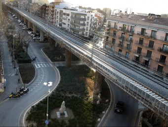 La via del tren convencional a Girona. LLUÍS SERRAT