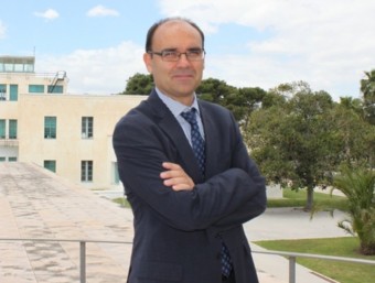 Manuel Palomar a les instal·lacions de la Universitat d'Alacant. B. SANCHIS
