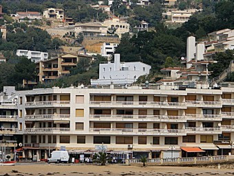 Una imatge de Tossa de Mar, municipi que té una gran població estacional. MANEL LLADÓ