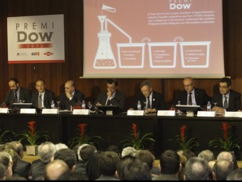La concessió del premi Dow és una mostra dels vincles que manté Dow amb la URV  JC LEON